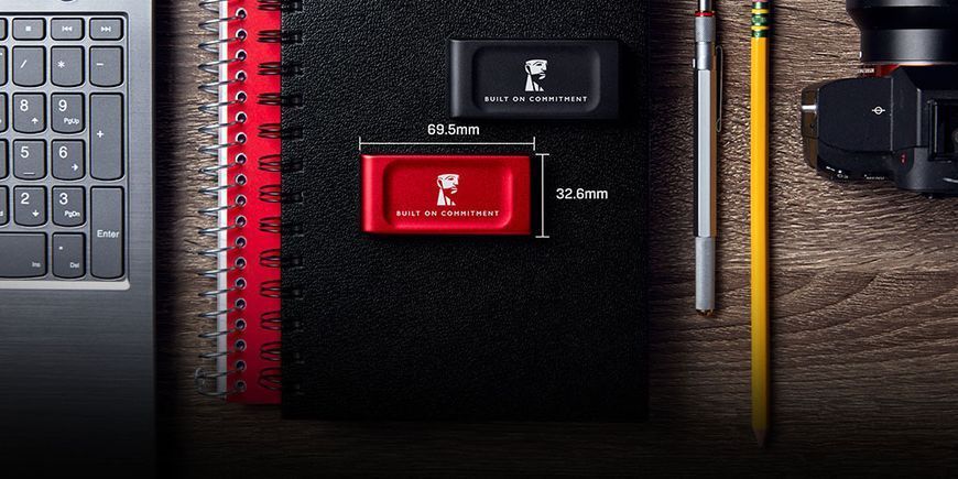 Накопичувач зовнішній SSD Portable USB 2.0ТB Kingston SXS1000 BoC Red (SXS1000R/2000GA)