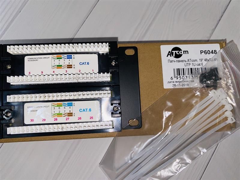 Патч-панель ATcom P6048 19" 48хRJ-45 UTP 2U cat.6 P6048 фото