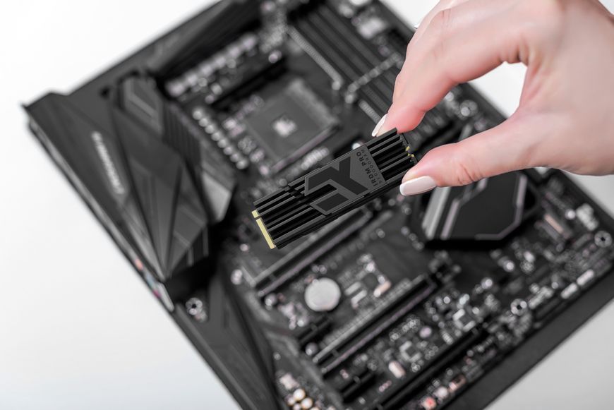 Накопичувач SSD 2TB Goodram IRDM Pro M.2 2280 PCIe 4.0 x4 3D TLC (IRP-SSDPR-P44A-2K0-80) IRP-SSDPR-P44A-2K0-80 фото