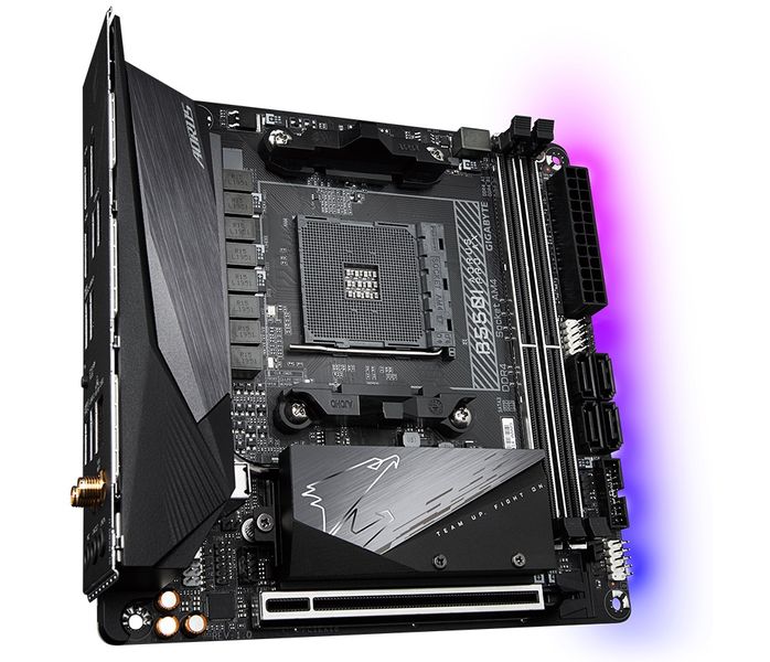 Материнська плата Gigabyte B550I Aorus Pro AX Socket AM4 B550I AORUS PRO AX фото