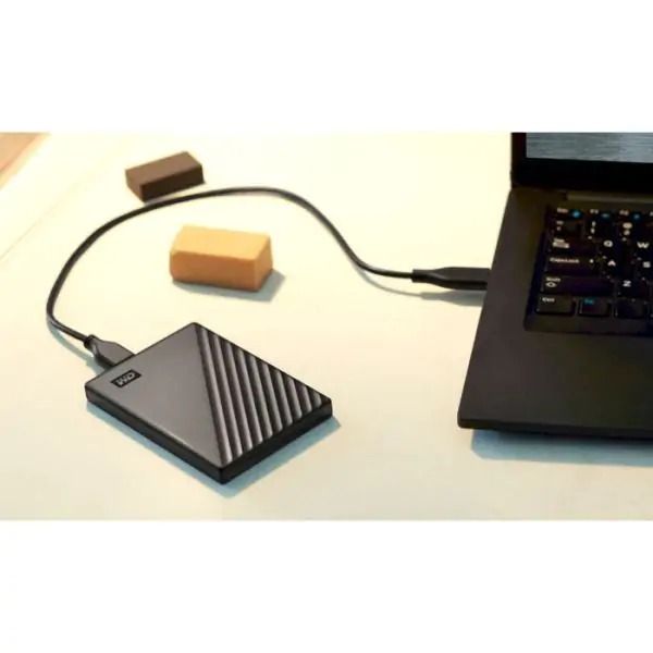 Зовнішній жорсткий диск 2.5" USB 2.0TB WD My Passport Black (WDBYVG0020BBK-WESN) WDBYVG0020BBK-WESN фото