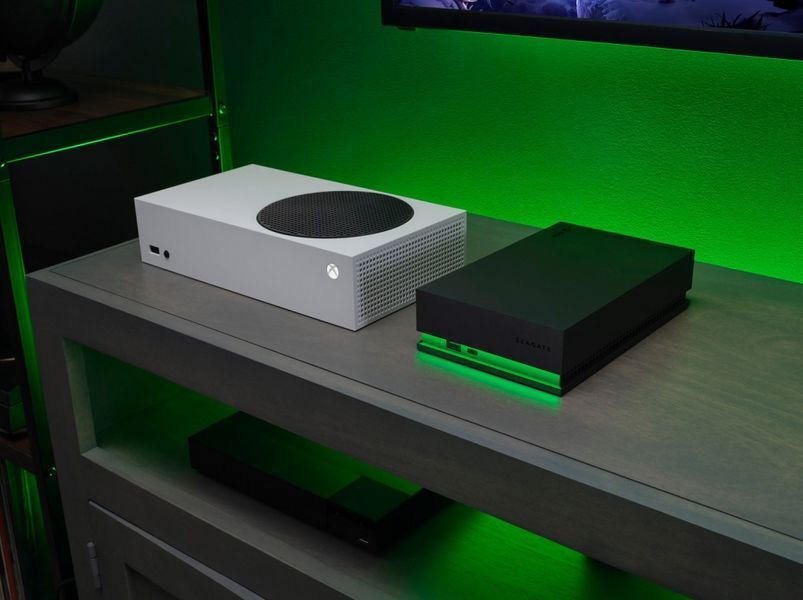 Зовнішній жорсткий диск 2.5" USB 8.0Tb Seagate Game Drive Hub for Xbox Black (STKW8000400)
