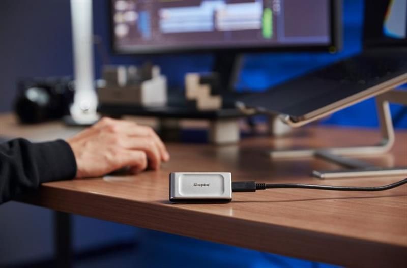 Накопичувач зовнішній SSD Portable USB 500GB Kingston XS2000 Silver (SXS2000/500G)