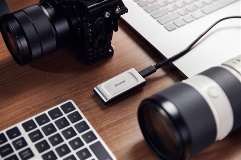 Накопичувач зовнішній SSD Portable USB 500GB Kingston XS2000 Silver (SXS2000/500G)